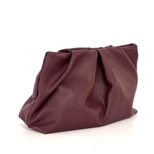 Carica l'immagine nel visualizzatore di Gallery, Clutch bag Mia Mioli large
