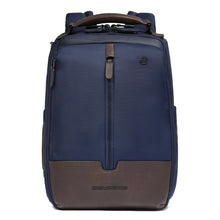 Carica l'immagine nel visualizzatore di Gallery, Piquadro zaino tessuto e pelle blu e testa moro
